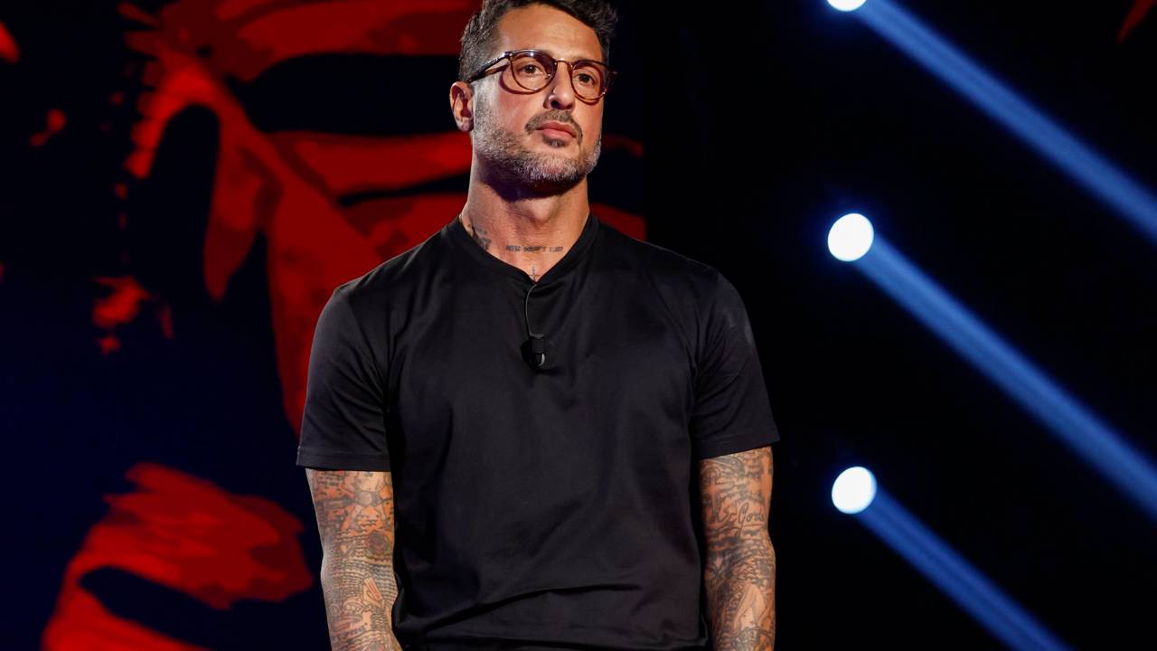 Fabrizio Corona “farà arrestare” tutta Mediaset Lunedì 6 Aprile: la minaccia dell’ex re dei paparazzi